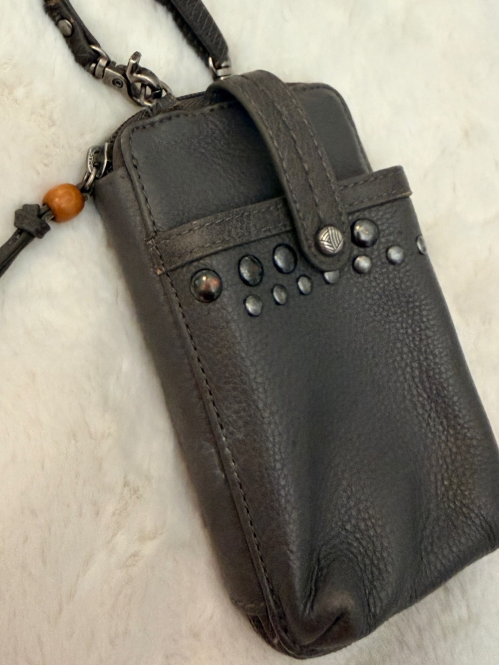 Chic The Sak Studded Leather Crossbody Wallet Bag